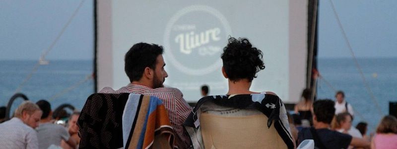 Cinema on the Beach in Barcelona (Cinema Lliure a la Platja)